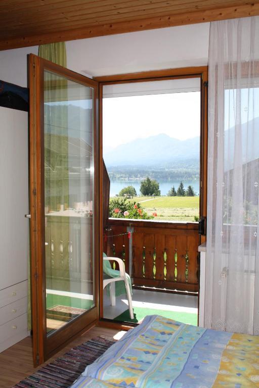 Gaestehaus Uggowitzer Drobollach am Faakersee Habitación foto